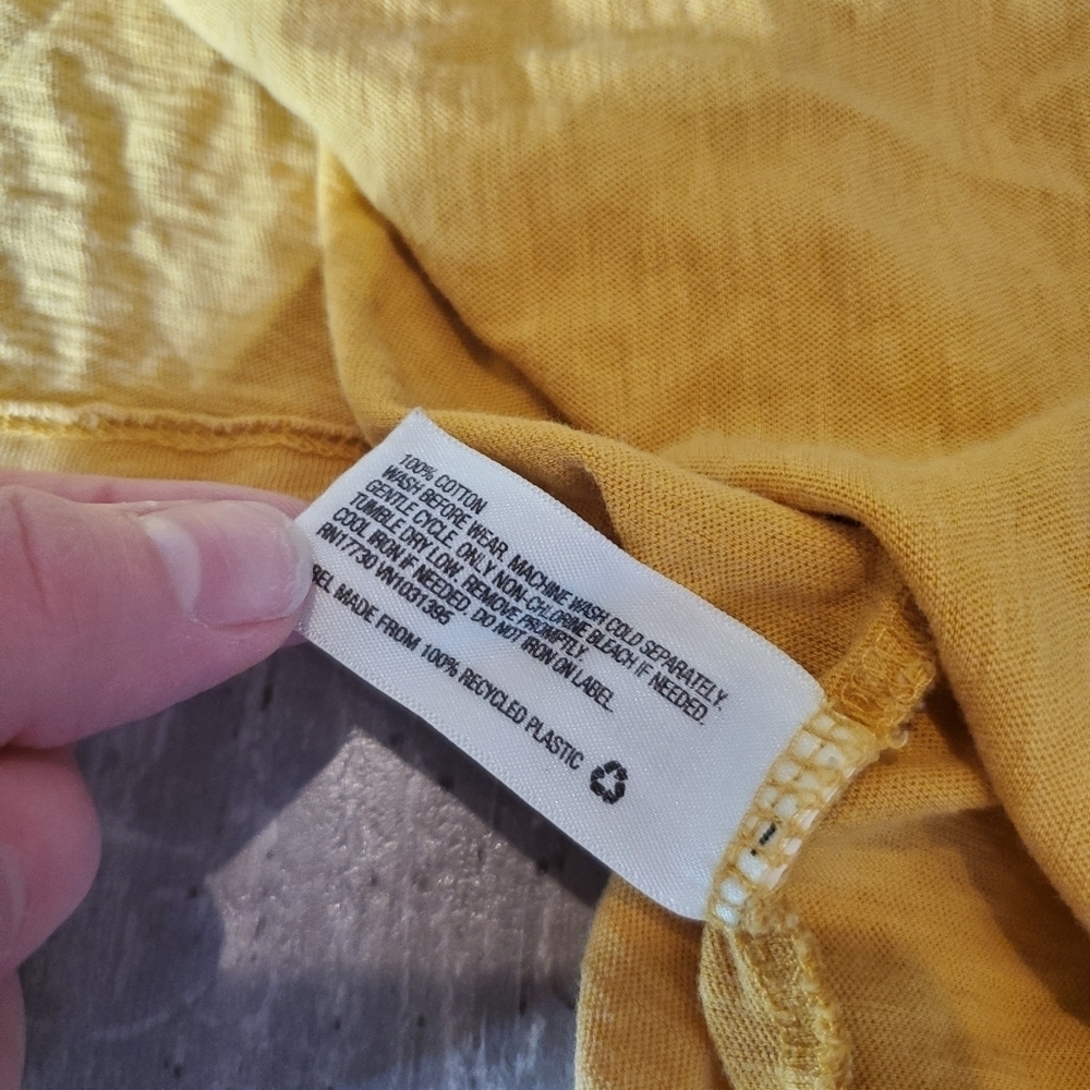 Universal Thread Cotton Mustard Yellow Scoopneck Pocket Tee Women's Size XL - Picture 3 of 11